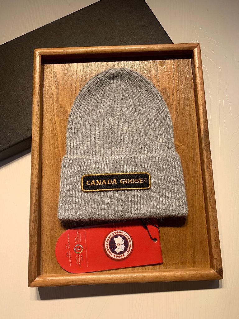 Canada Goose Beanies-010