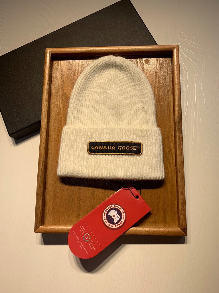 Canada Goose Beanies-009