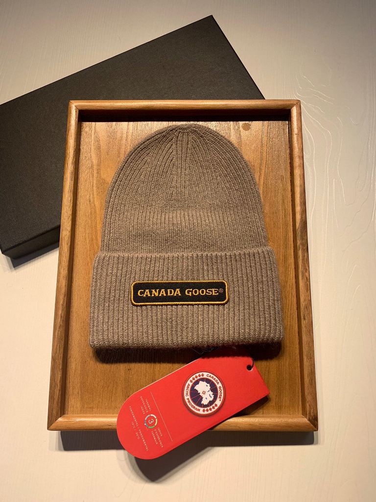 Canada Goose Beanies-007