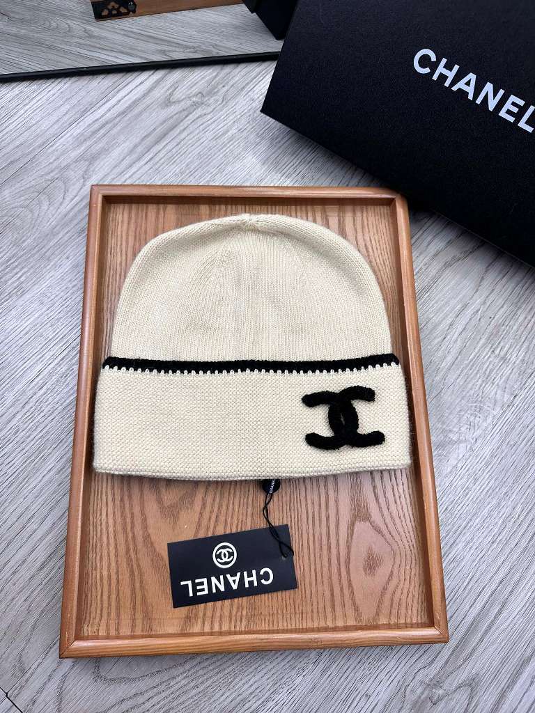 Chanel Beanies-102