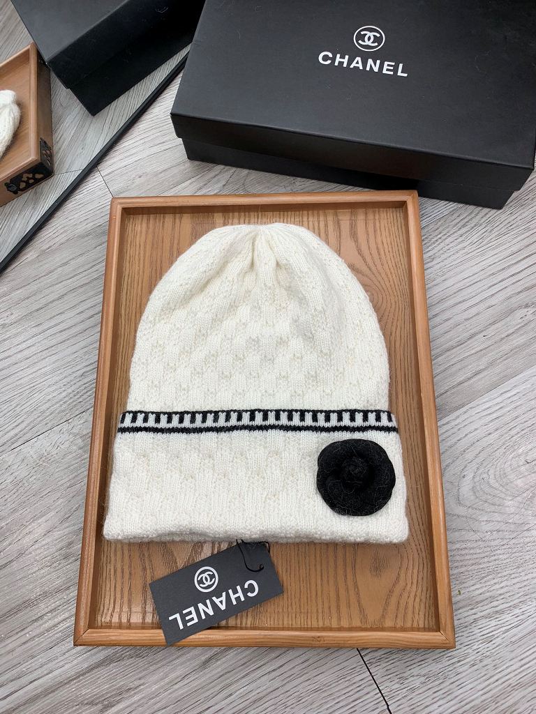 Chanel Beanies-095