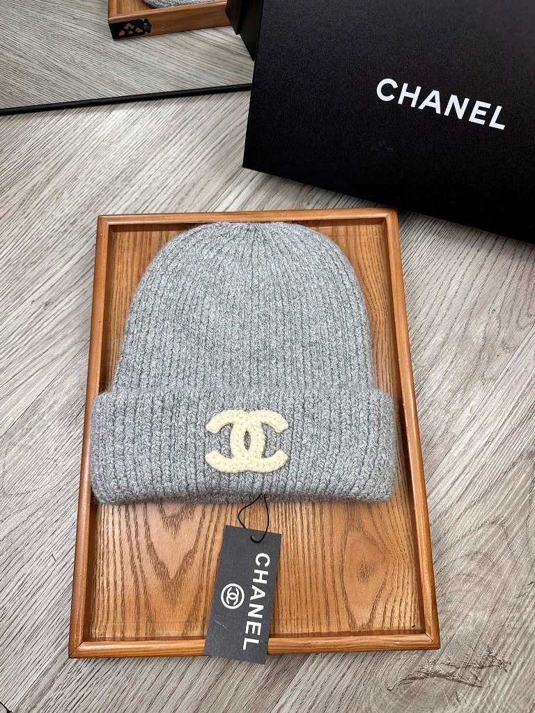 Chanel Beanies-089
