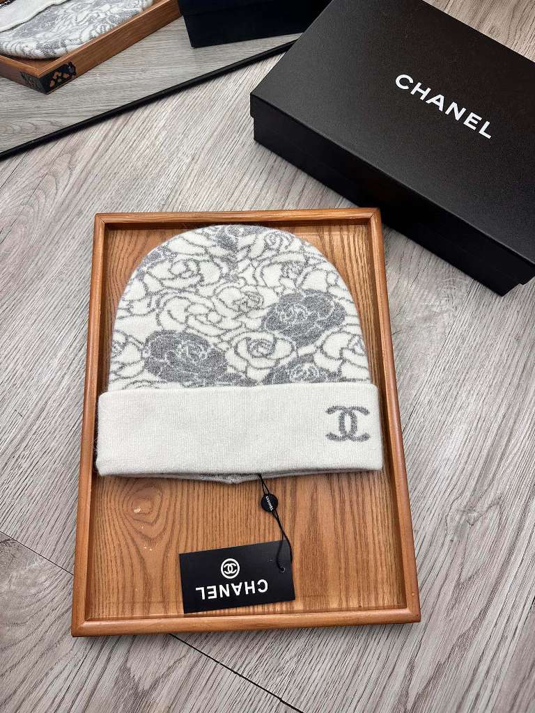 Chanel Beanies-086