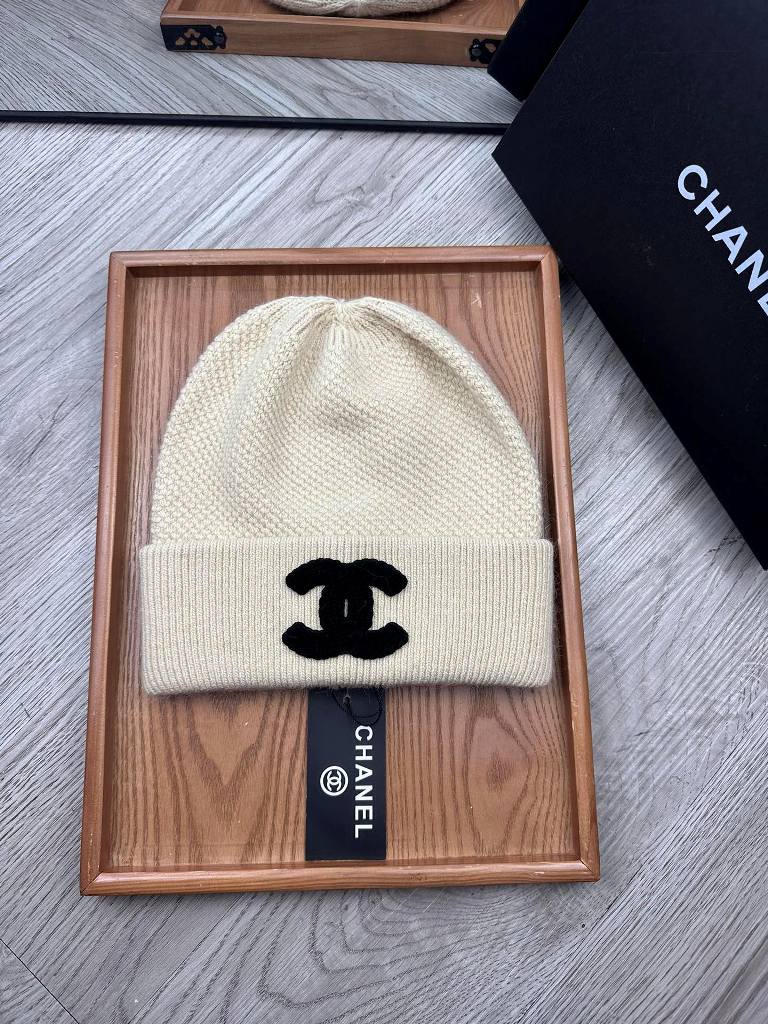 Chanel Beanies-082