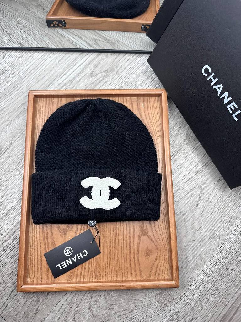 Chanel Beanies-080