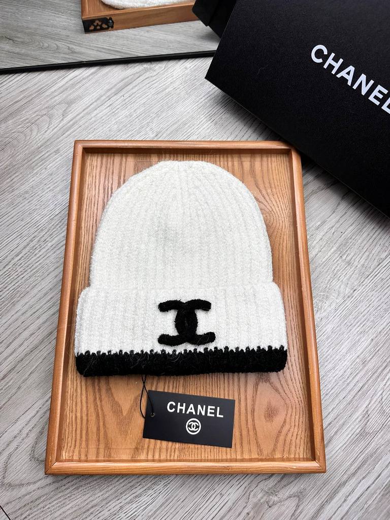 Chanel Beanies-066