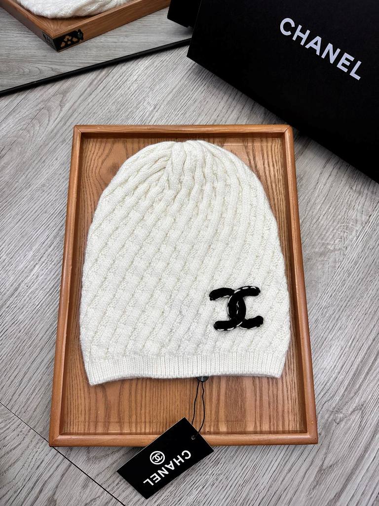 Chanel Beanies-061