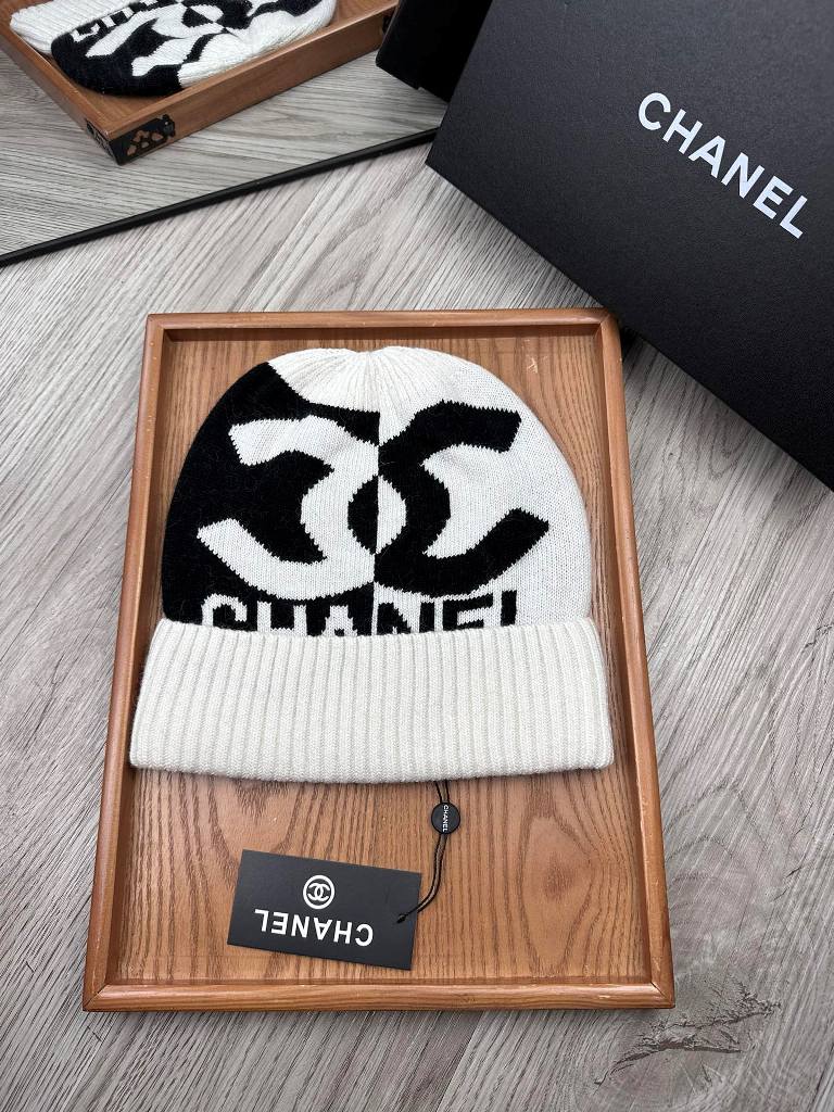 Chanel Beanies-047