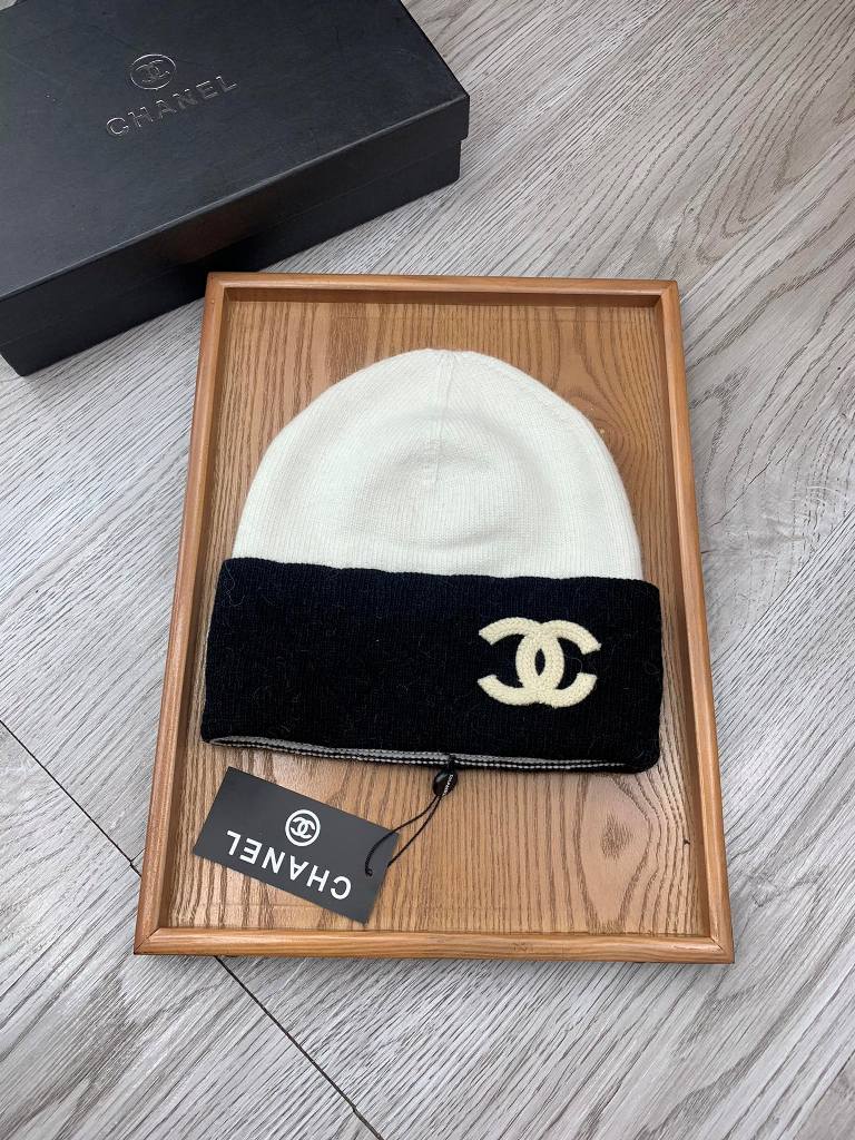 Chanel Beanies-045