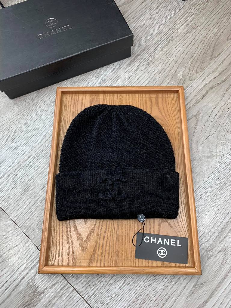 Chanel Beanies-040