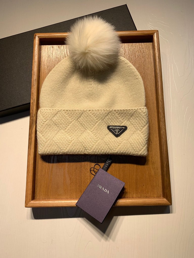 Prada Beanies-009