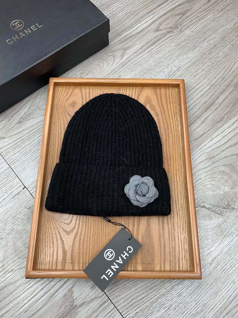 Chanel Beanies-026