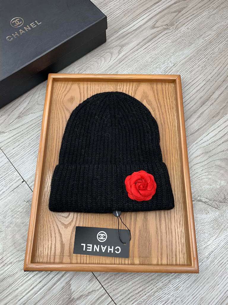 Chanel Beanies-023
