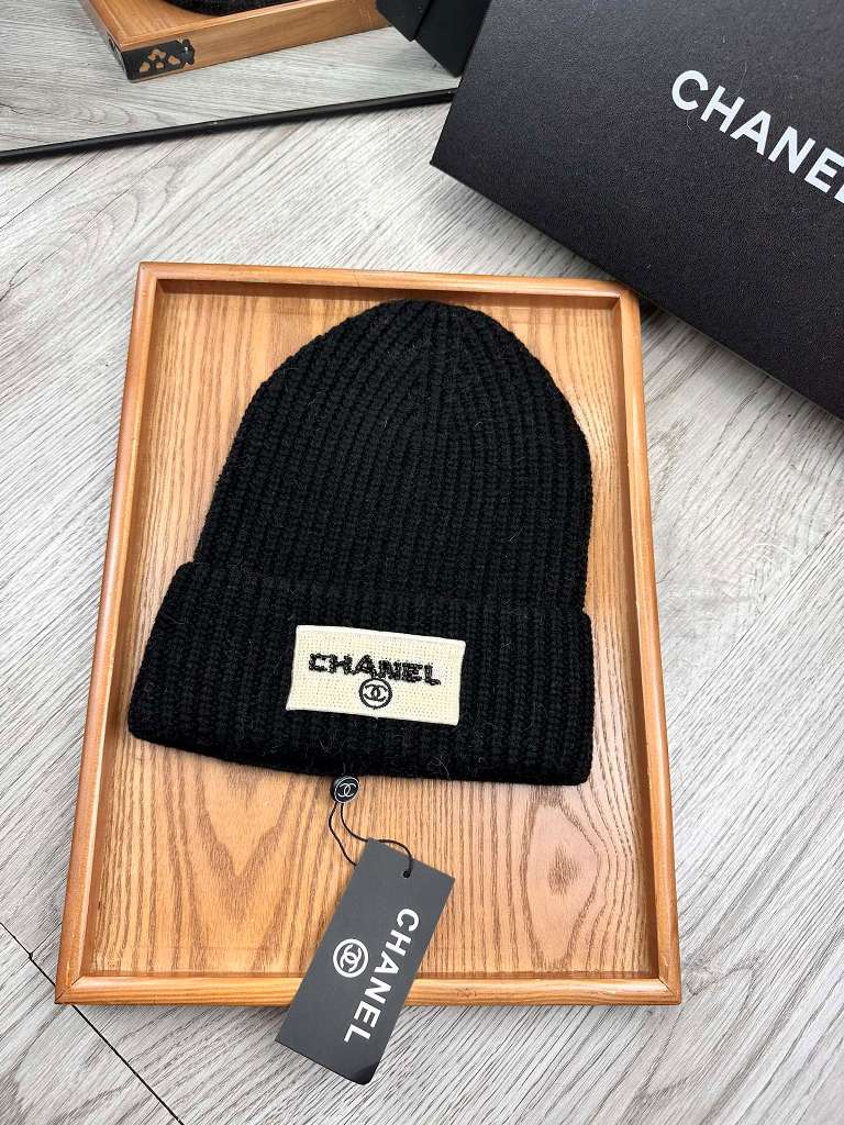 Chanel Beanies-019