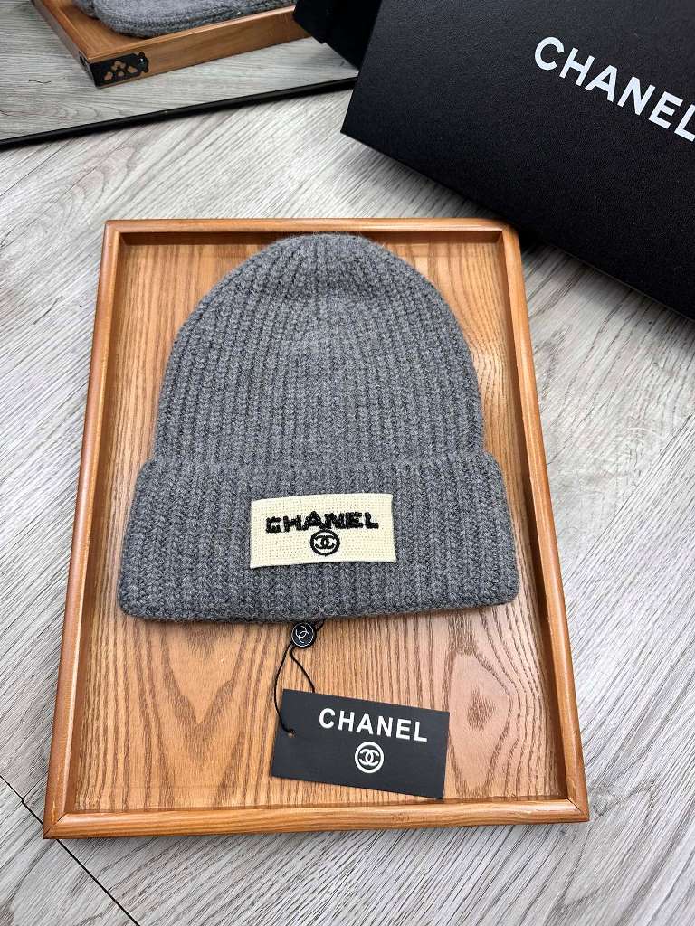 Chanel Beanies-017