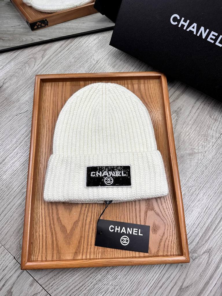 Chanel Beanies-016