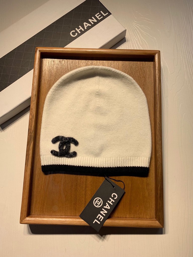Chanel Beanies-014