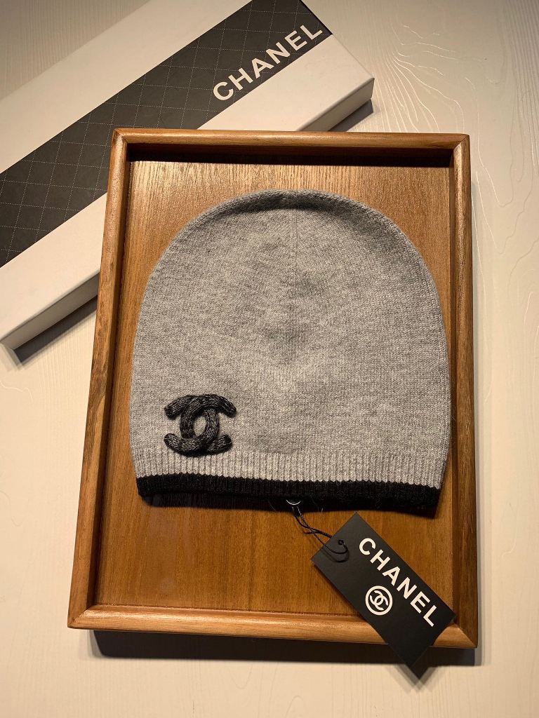 Chanel Beanies-011