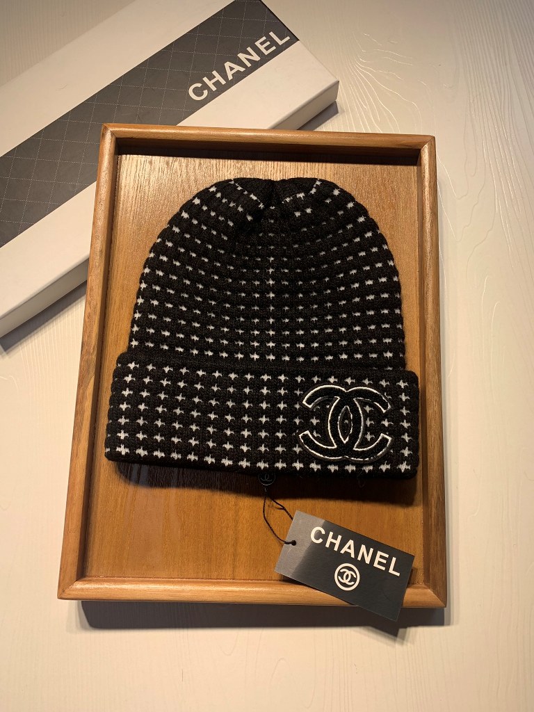 Chanel Beanies-010