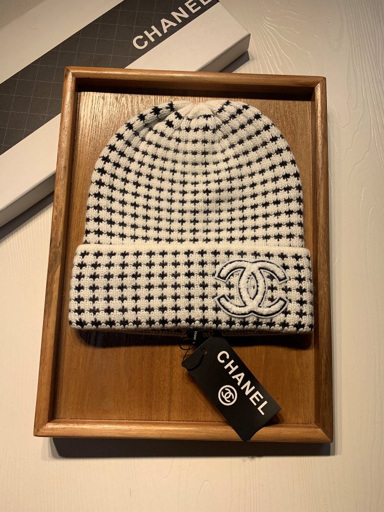 Chanel Beanies-009