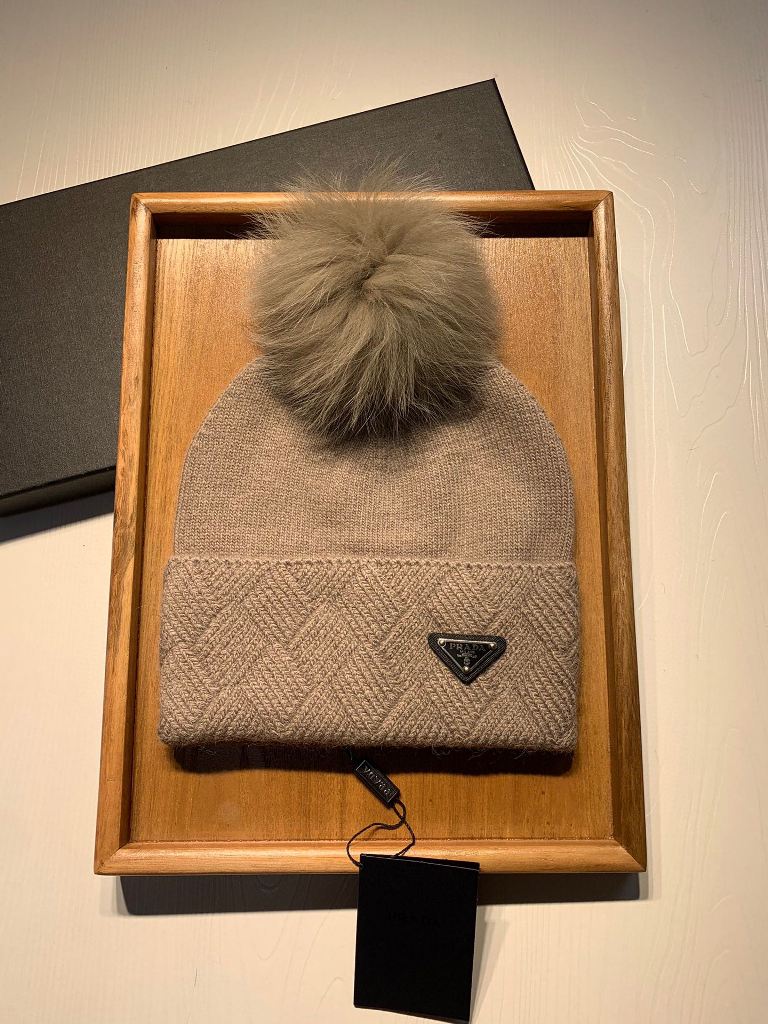 Prada Beanies-005