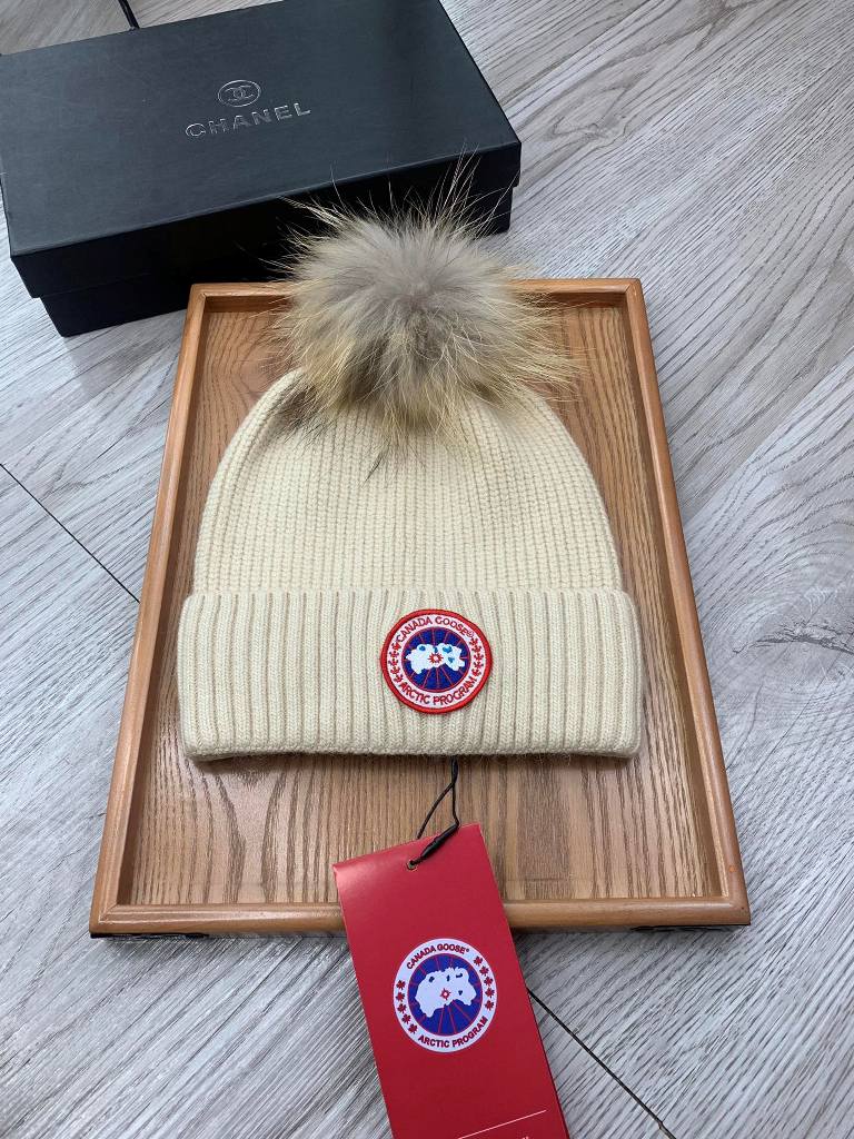 Canada Goose Beanies-003
