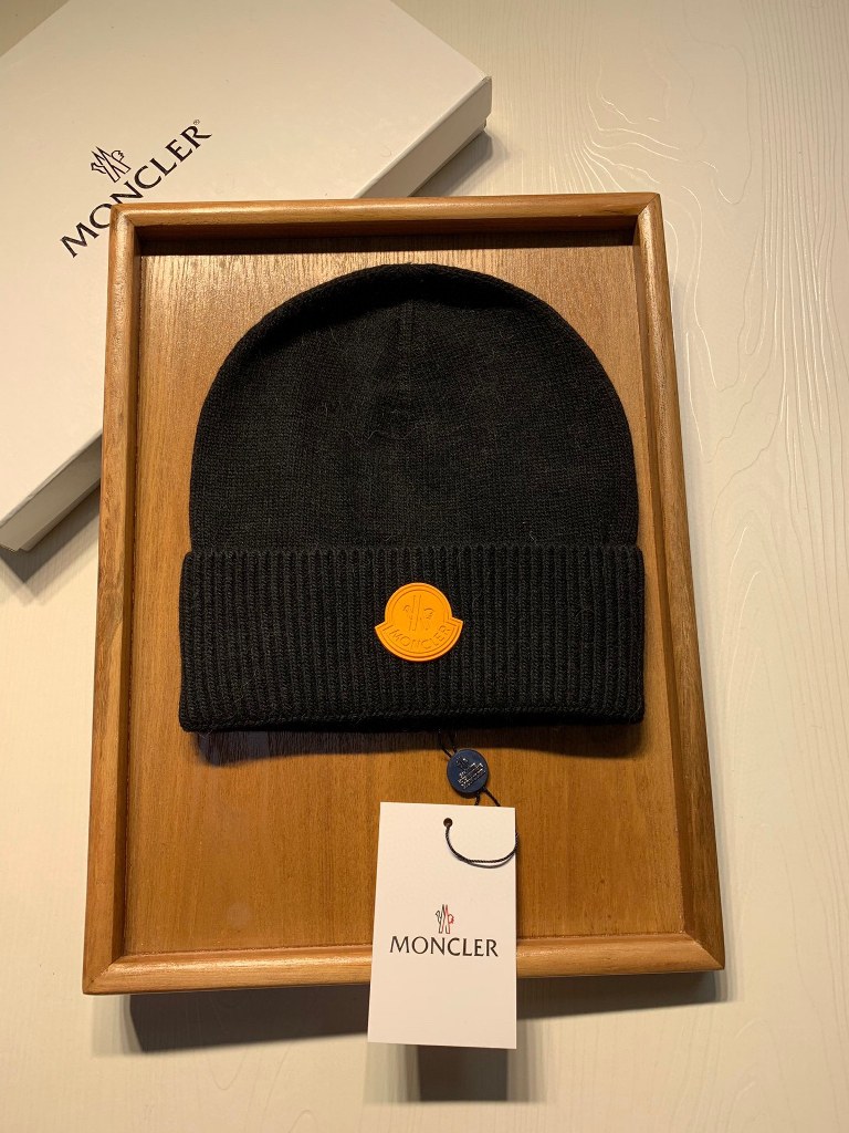 Moncler Beanies-098