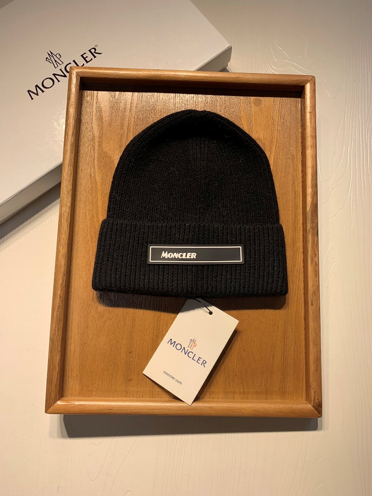 Moncler Beanies-088