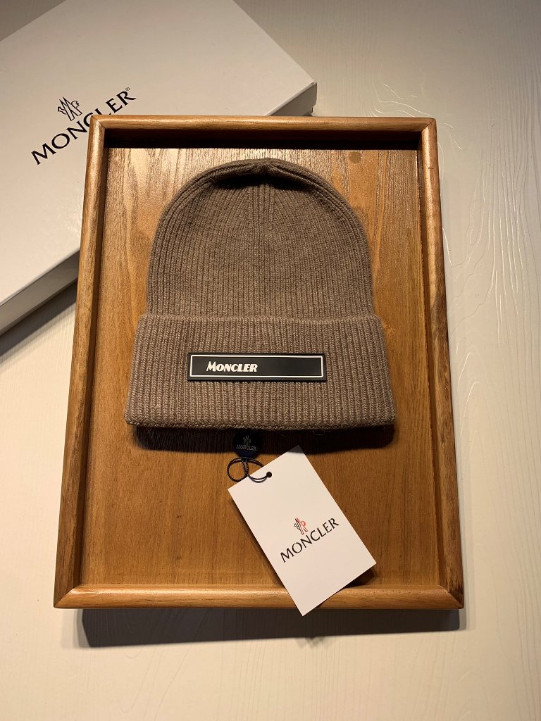 Moncler Beanies-087