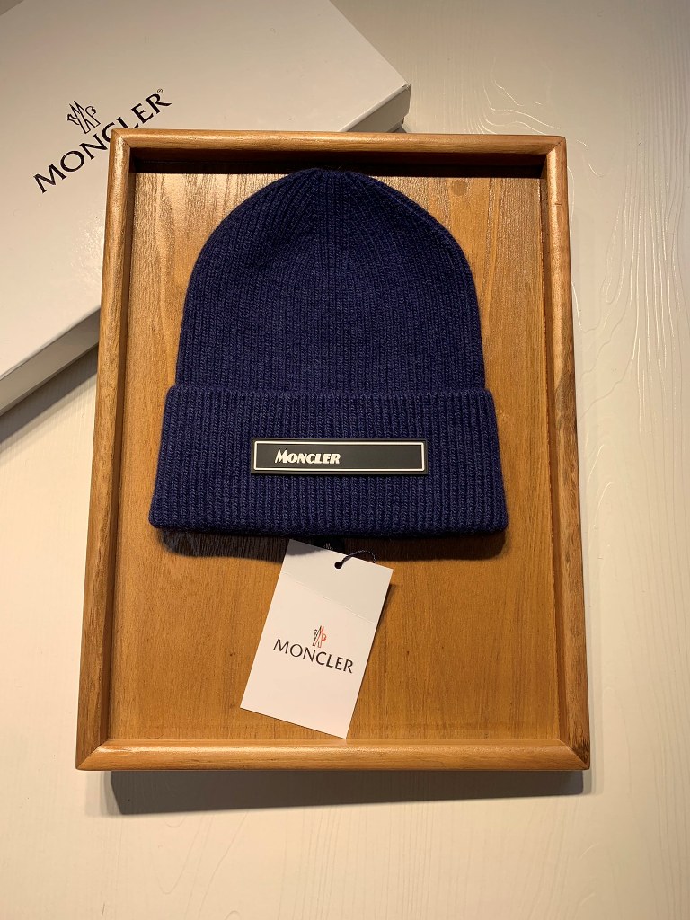 Moncler Beanies-086