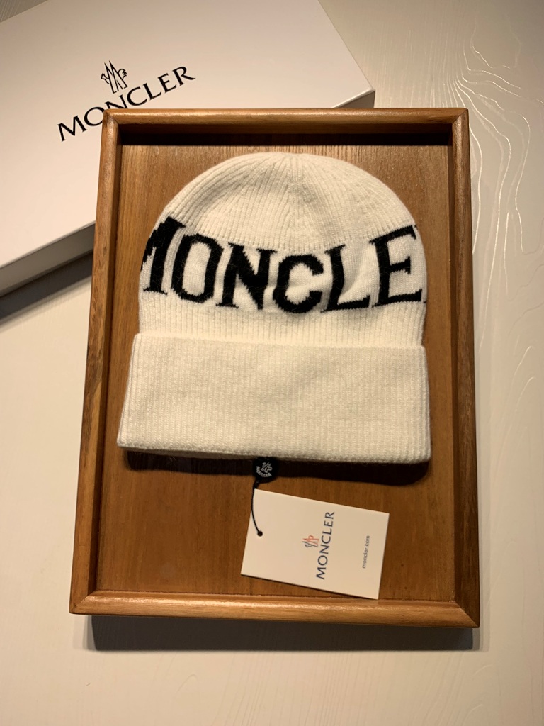 Moncler Beanies-075