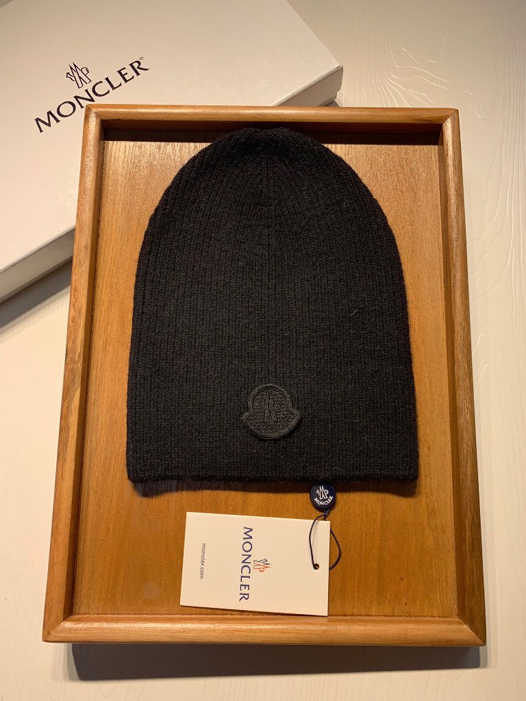 Moncler Beanies-068