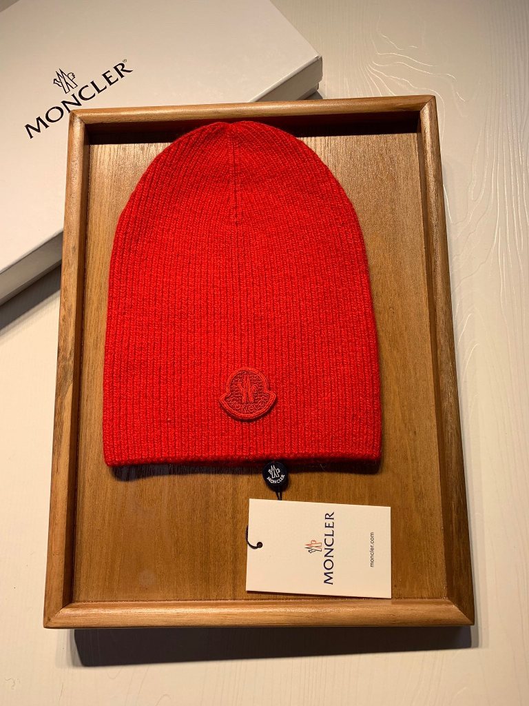 Moncler Beanies-067