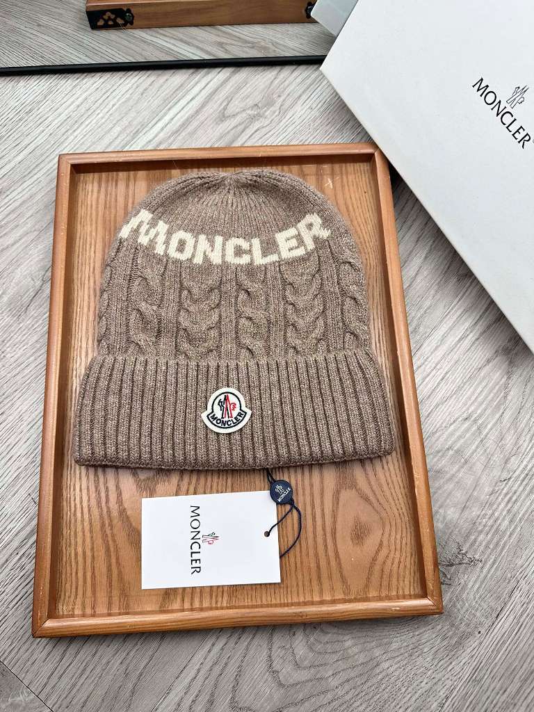 Moncler Beanies-064