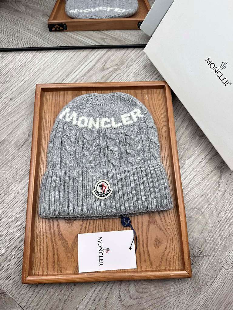 Moncler Beanies-062