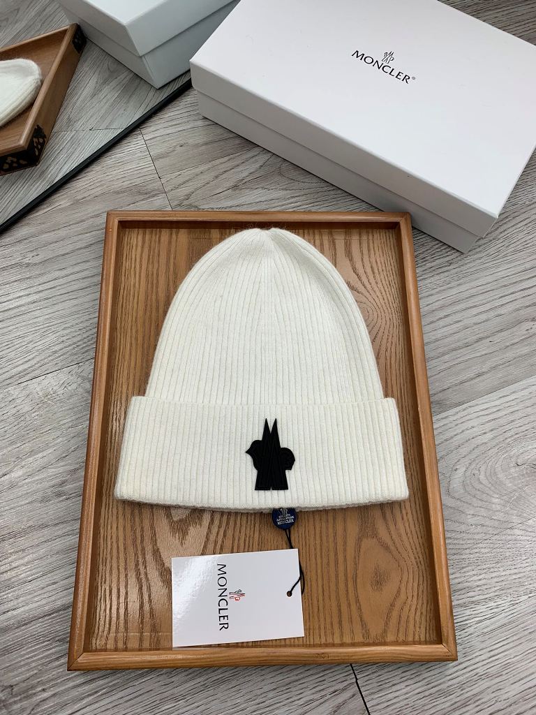 Moncler Beanies-053