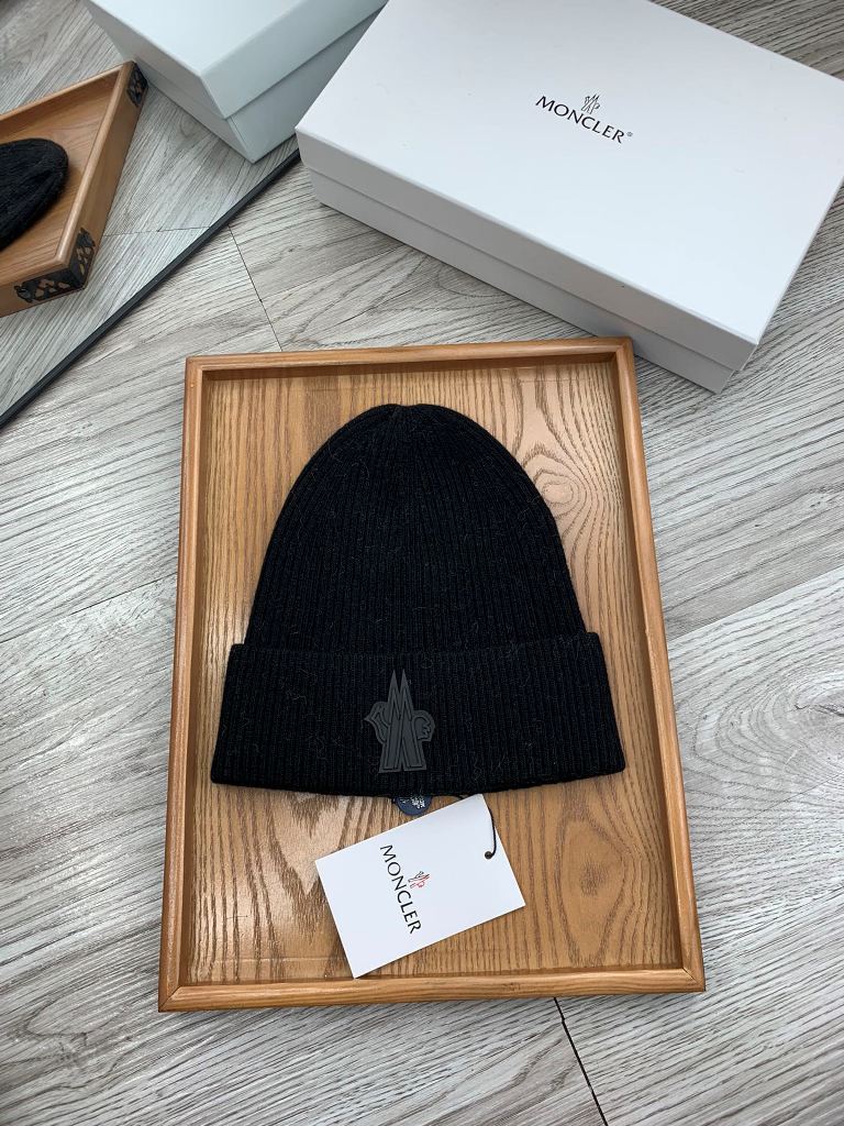 Moncler Beanies-052