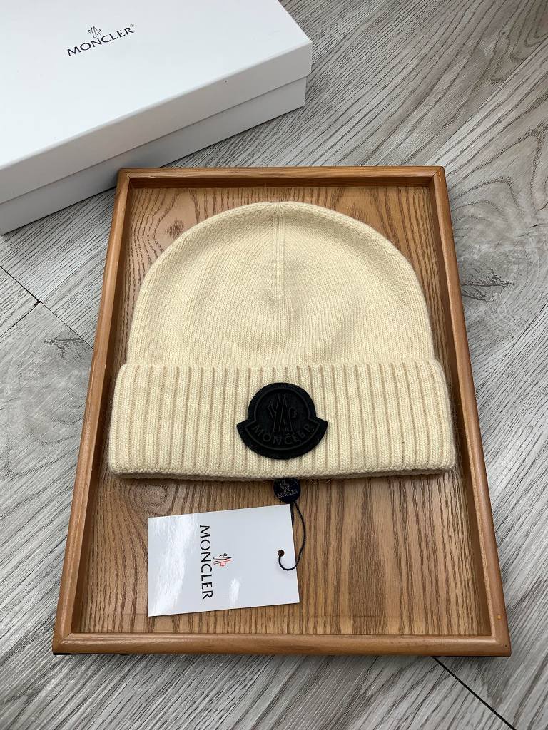 Moncler Beanies-048