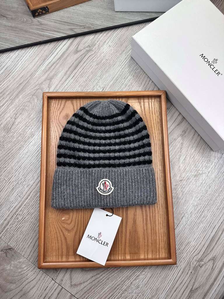 Moncler Beanies-040