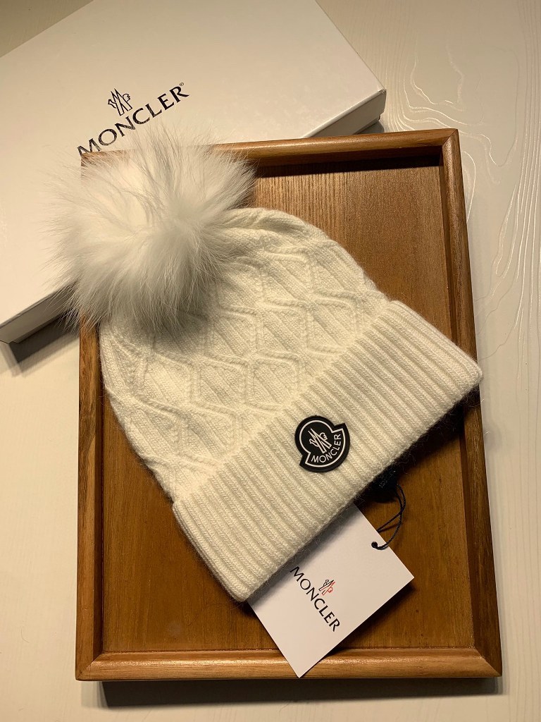 Moncler Beanies-036