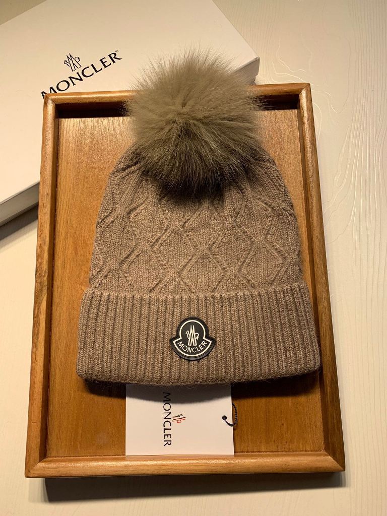Moncler Beanies-031