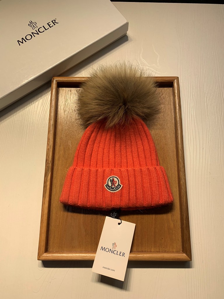 Moncler Beanies-028
