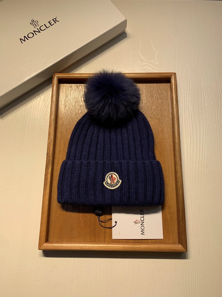 Moncler Beanies-027