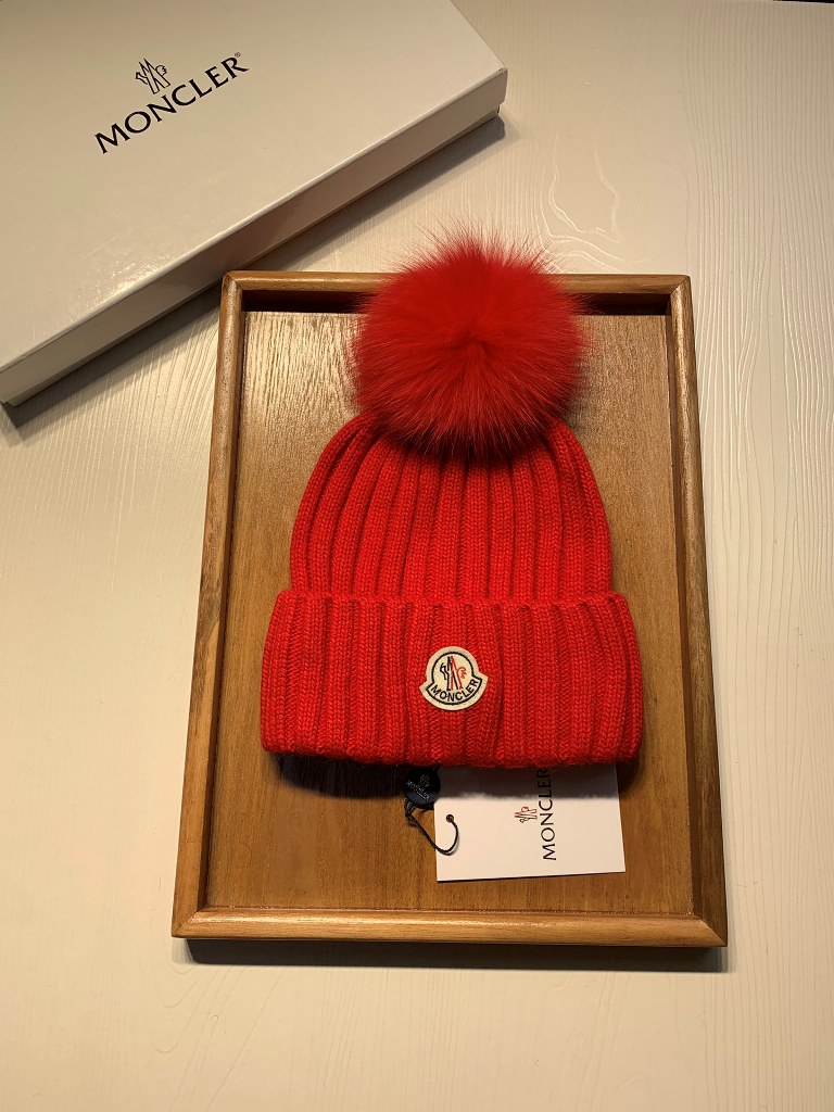 Moncler Beanies-026