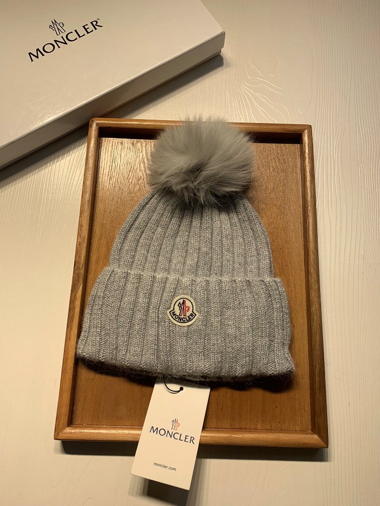 Moncler Beanies-024