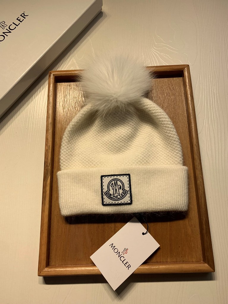 Moncler Beanies-020