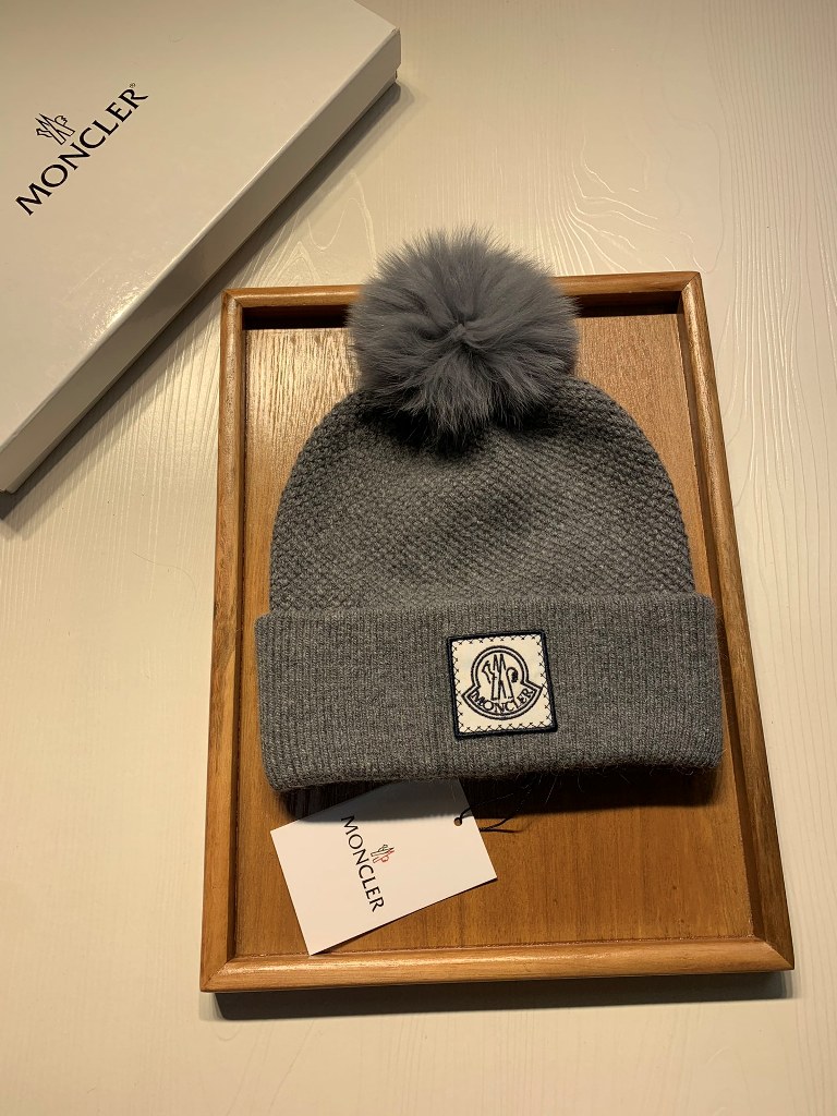 Moncler Beanies-019