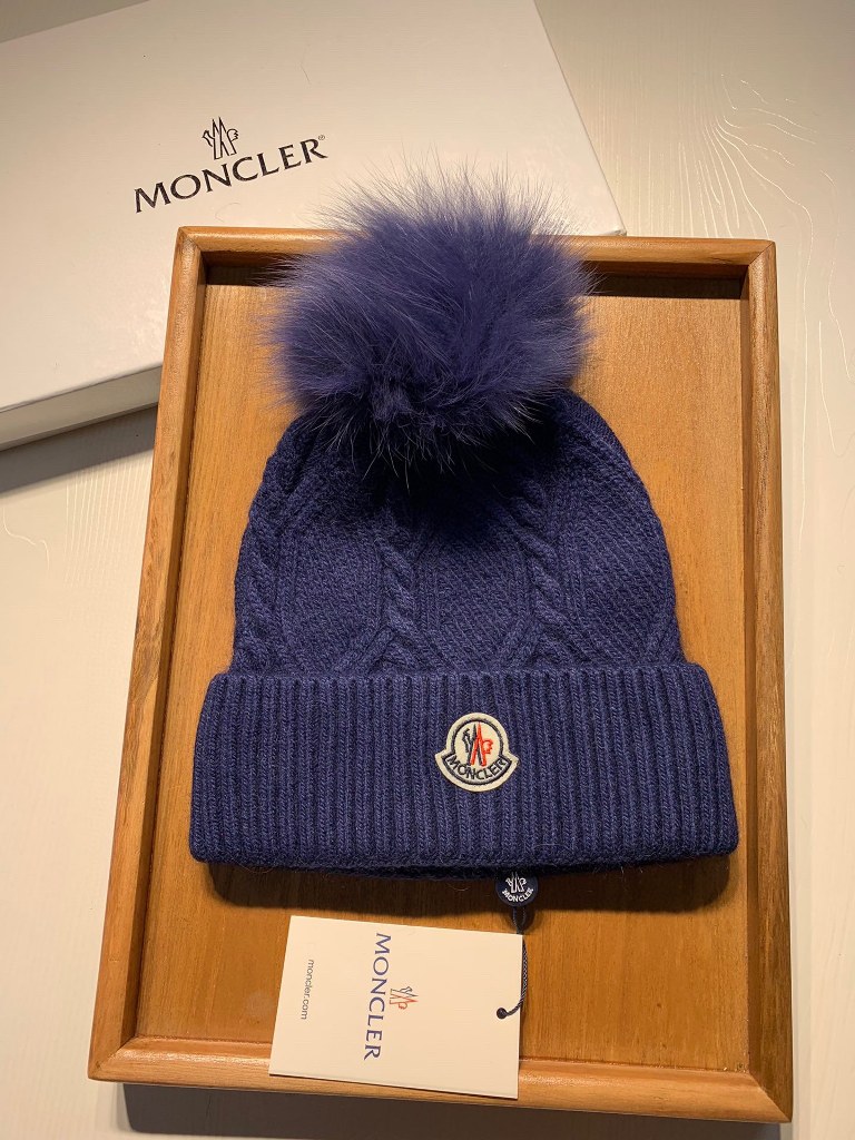Moncler Beanies-012