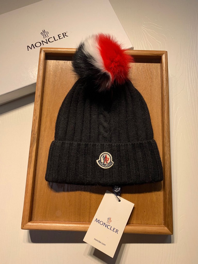 Moncler Beanies-007