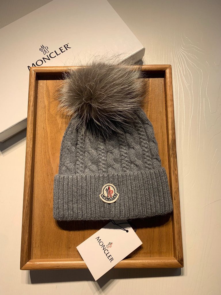 Moncler Beanies-003
